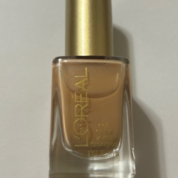 Sold Out L'Oreal nail polish discontinued #310 Versailles Romance (neutral) - Picture 5 of 8